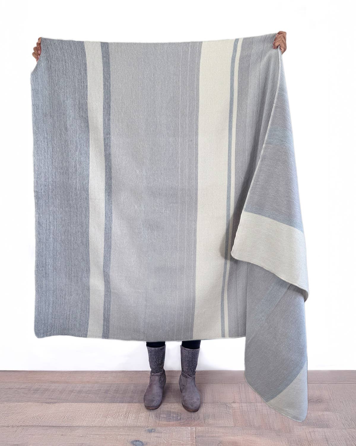 Alpaca Throw - Silver Birch