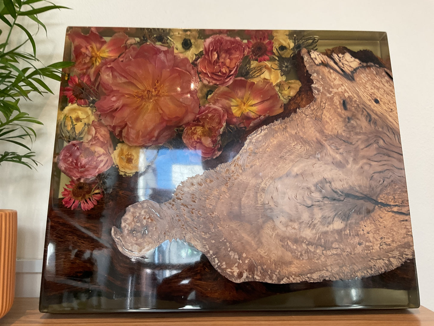 Large resin w/peonies serving tray