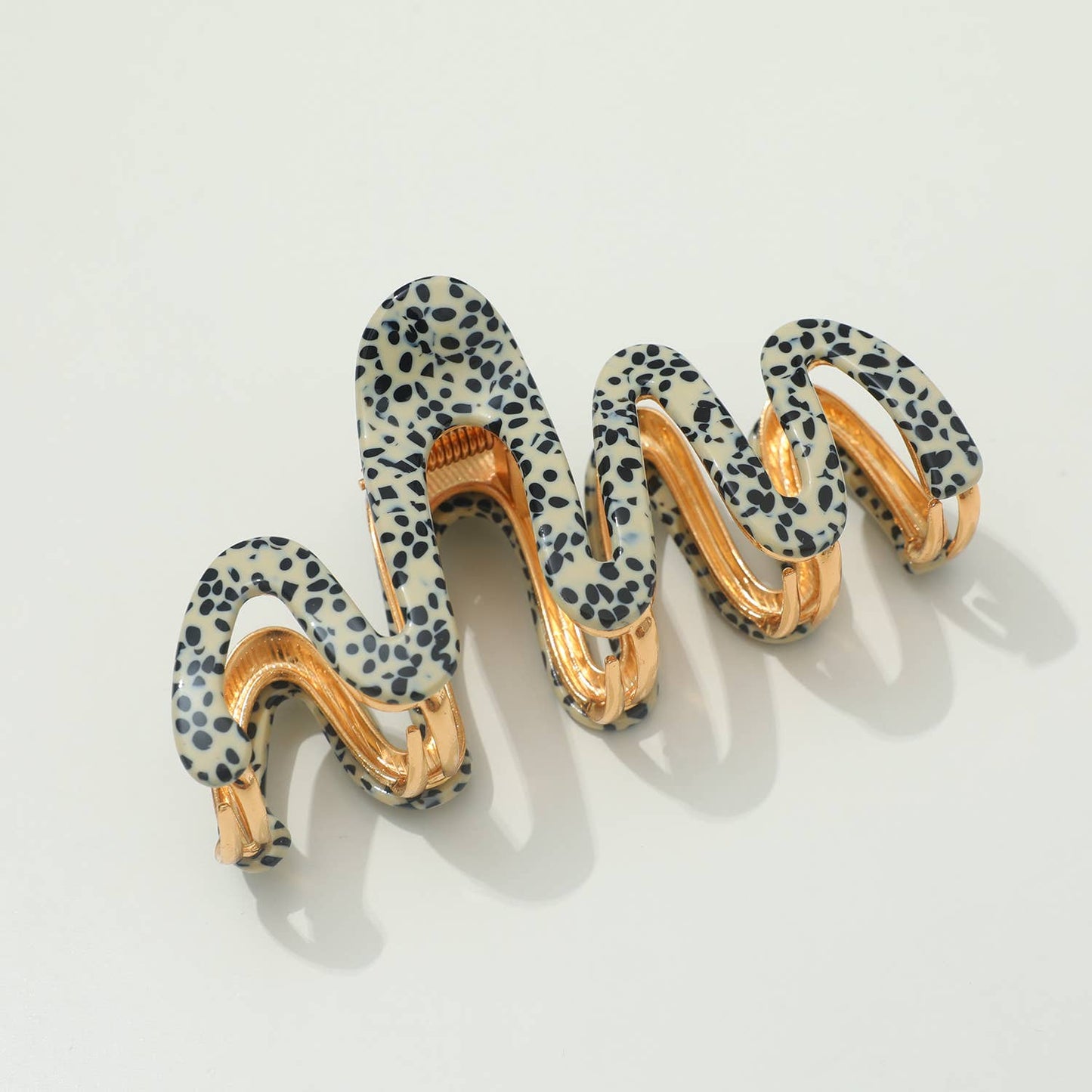 Willow Core | Large Squiggle Metal Claw Clip