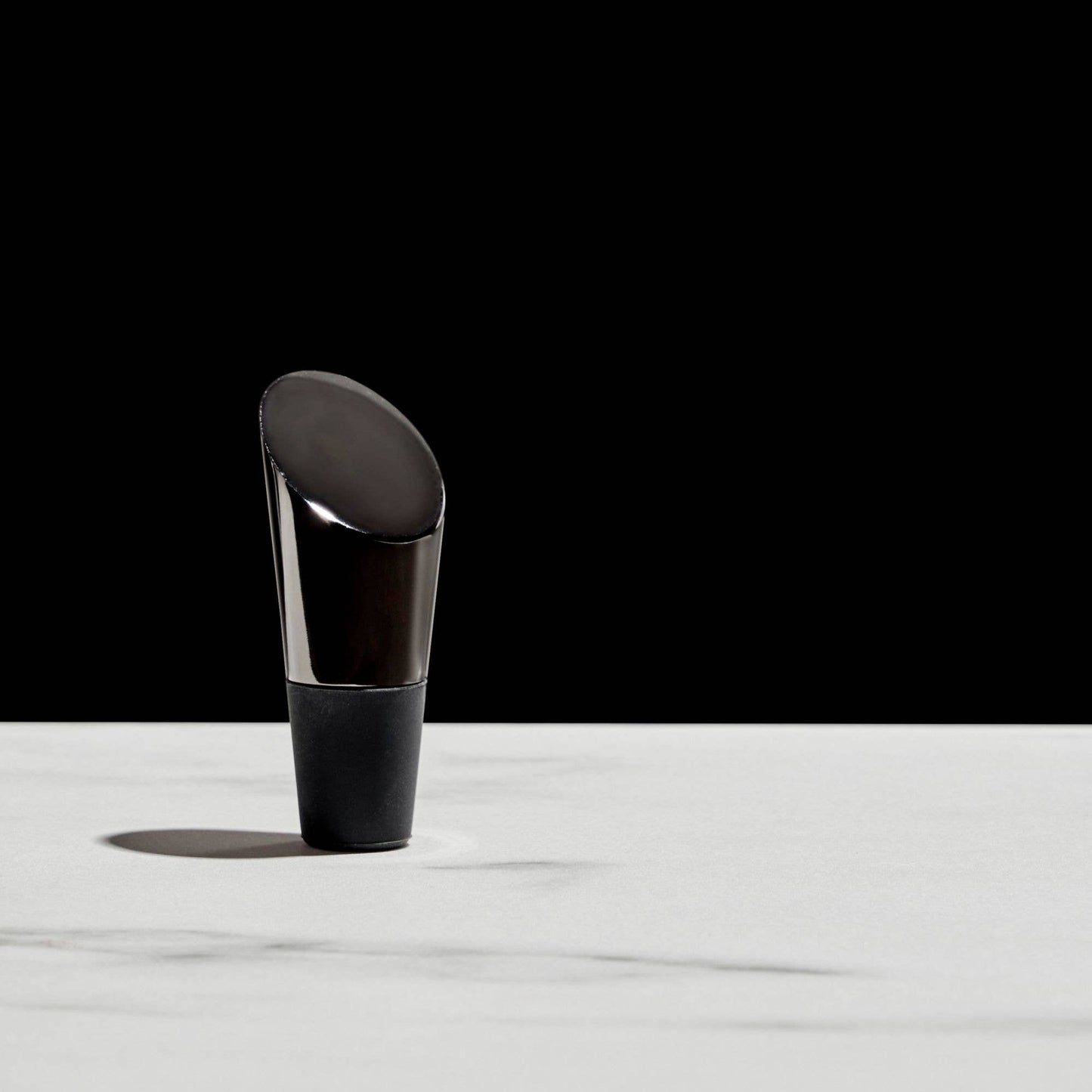 Warren™ Black Gunmetal Plated Heavyweight Bottle Stopper