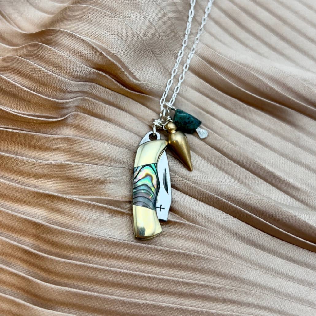 Billie Jr. Necklace (Abalone)