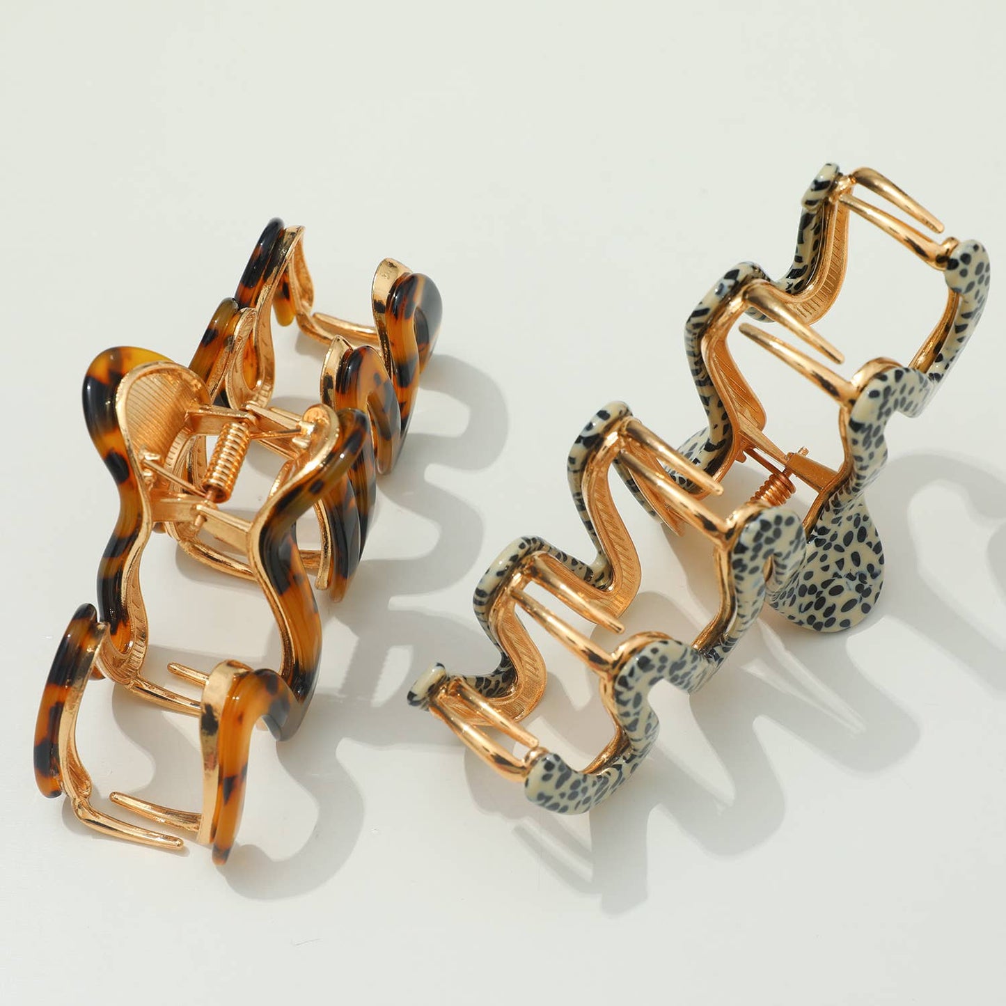 Willow Core | Large Squiggle Metal Claw Clip