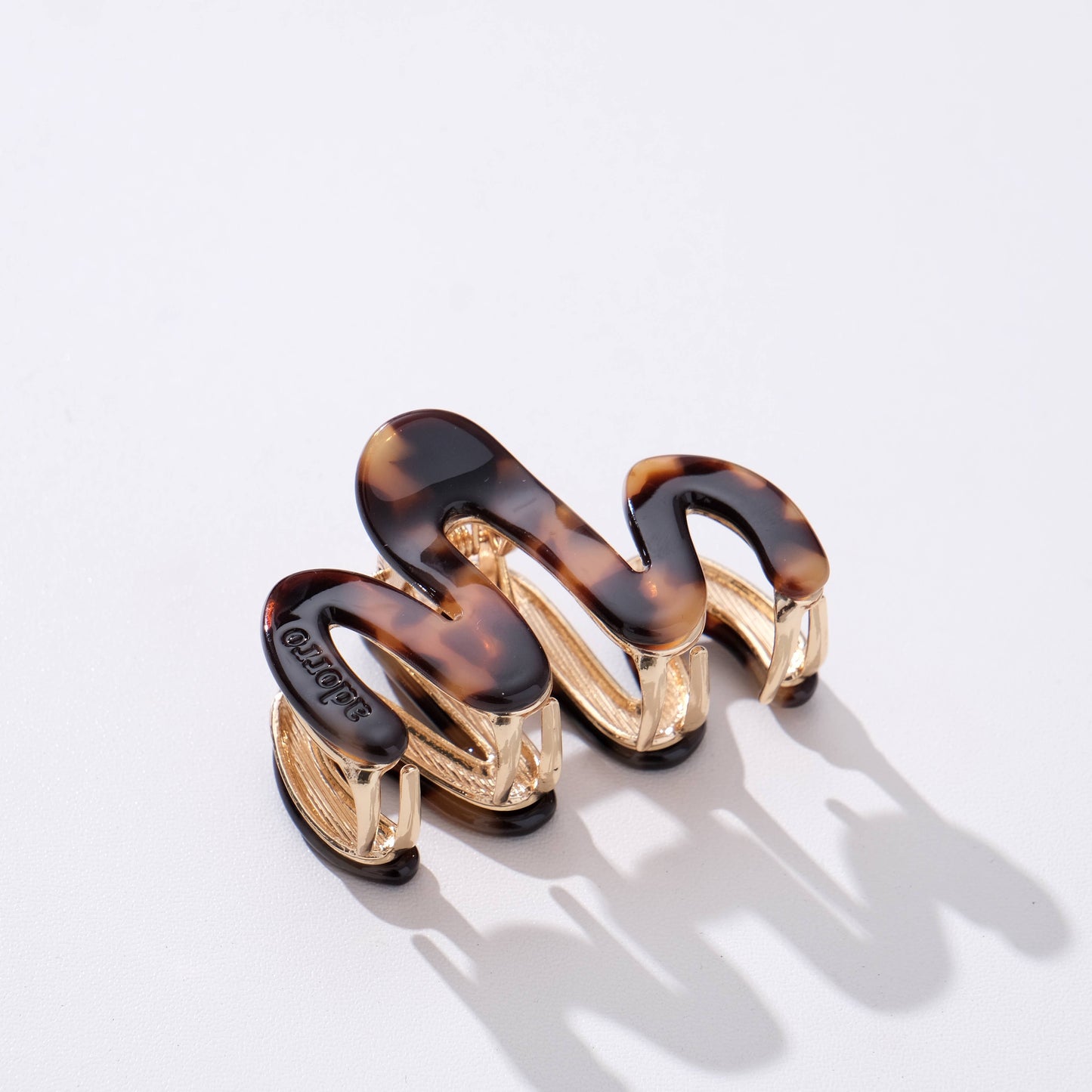 Willow Mini Vintage Snow | Mini Squiggle Metal Claw Clip