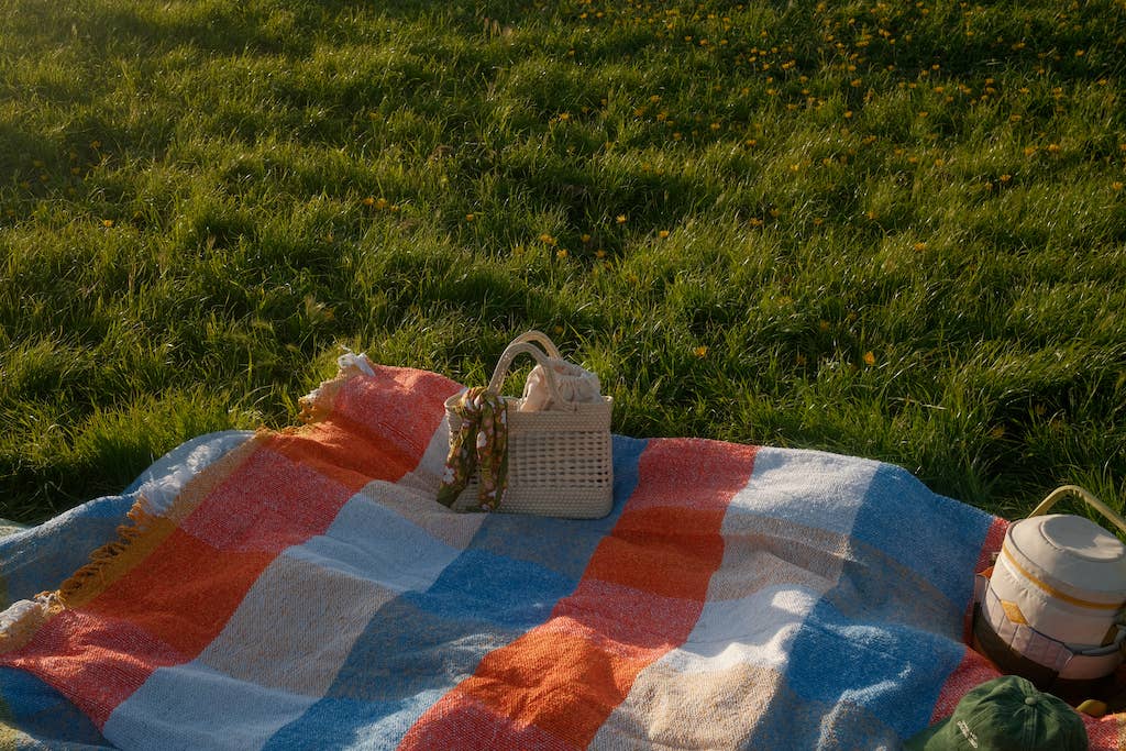 Suave Paseo - Blanket Roll