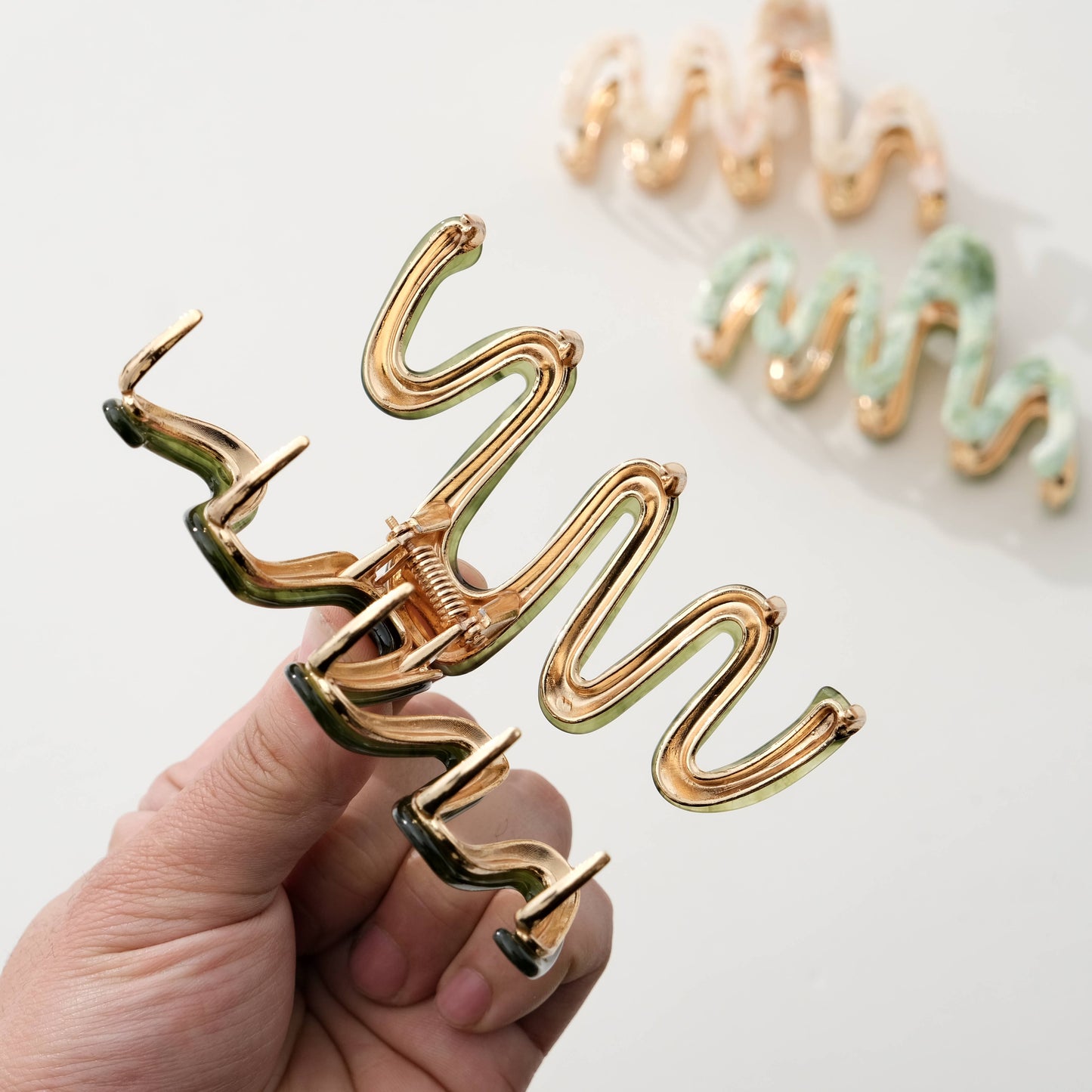 Willow Garden Squiggle Metal Claw Clip - Large